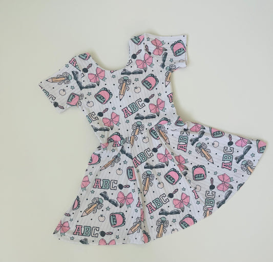 4/5y Wren Dress (No shorts)