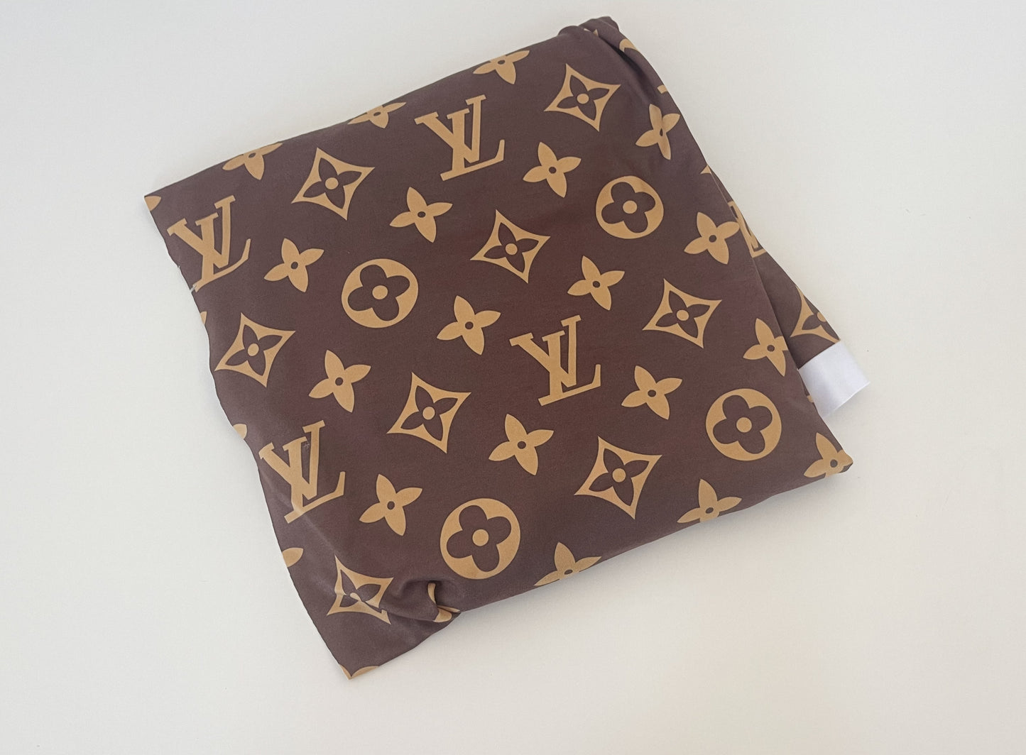 Brown LV